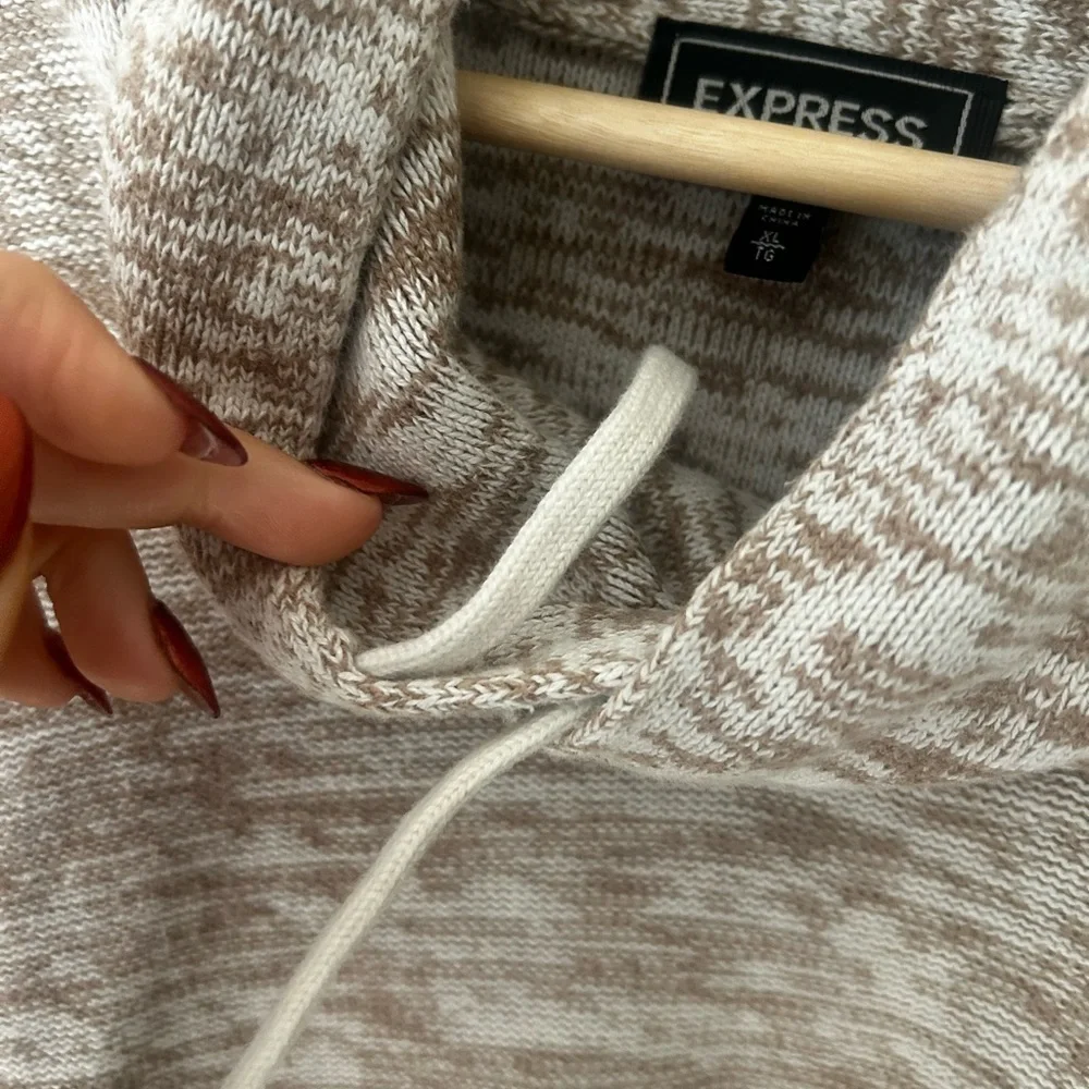 Express Men's XL Knit Sweater Tan and Cream